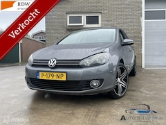 Volkswagen Golf - 1.2 TSI Highline BlueMotion Carplay clima