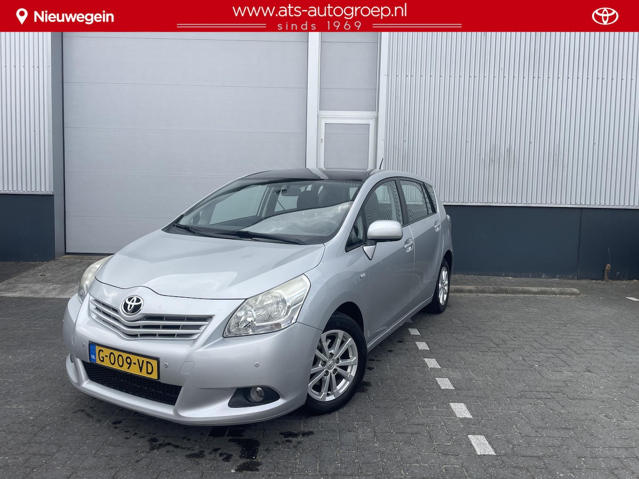Toyota Verso - 1.8 VVT-i Aspiration Panoramadak , Automaat, trekhaak - AutoWereld.nl