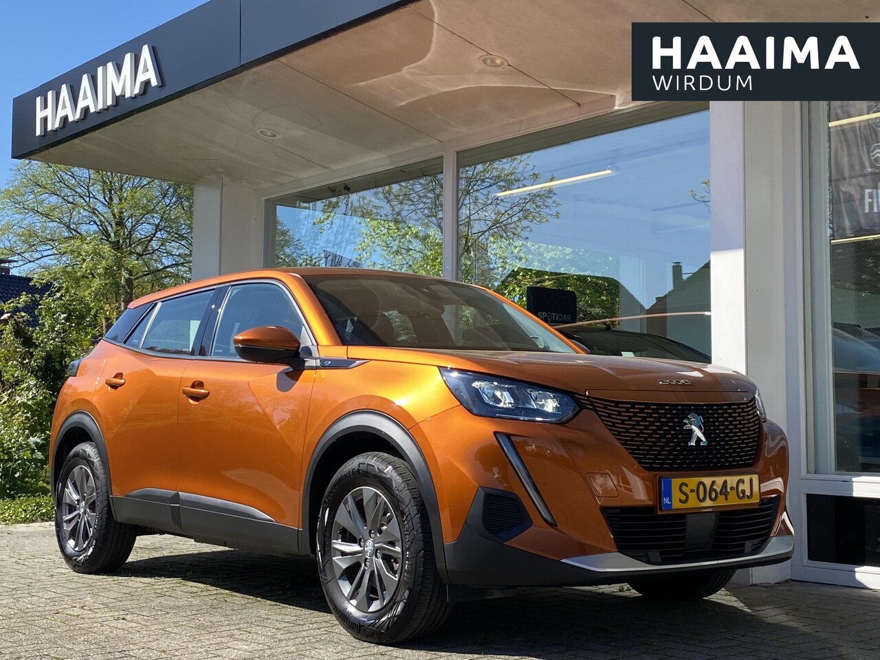 Peugeot e-2008 - EV Active Pack 50 kWh | Apple Carplay & Android Auto | Parkeersensoren | 1-fase | Cruise C - AutoWereld.nl