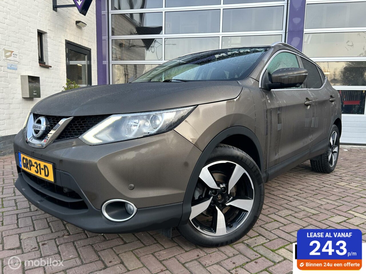 Nissan Qashqai - 1.2 Tekna * PANORAMADAK * AIRCO * TREKHAAK - AutoWereld.nl