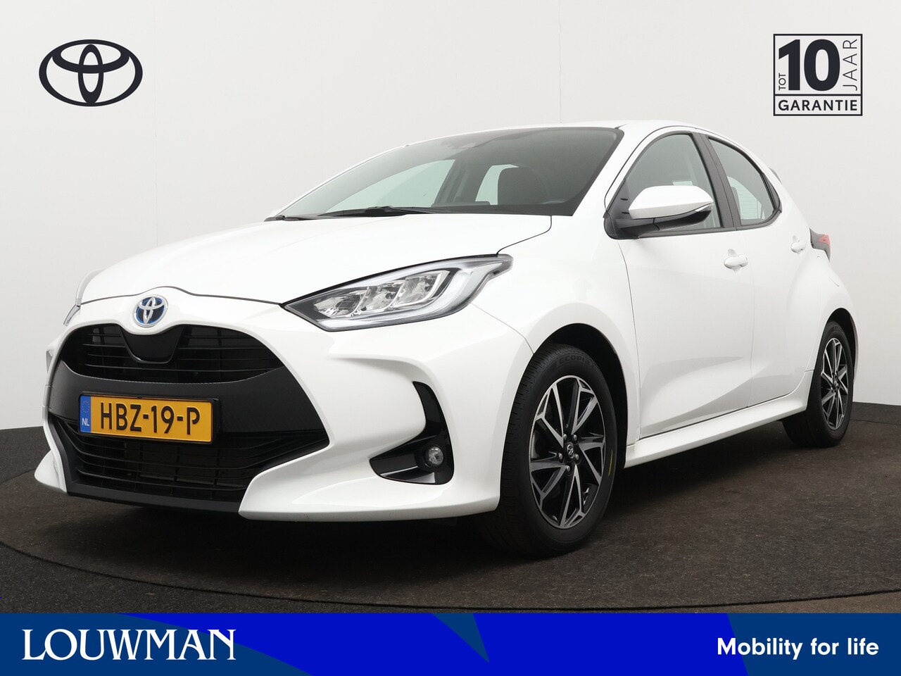 Toyota Yaris - 1.5 Hybrid Dynamic | Camera | Apple Carplay/Android Auto | Climate Control | LED | LM Velg - AutoWereld.nl
