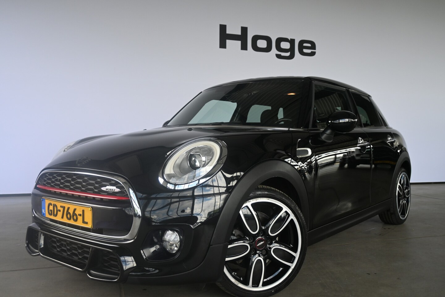 MINI Cooper - Mini 1.5 Business John Cooper Works Navigatie Panoramadak Head Up! Inruil Mogelijk! - AutoWereld.nl