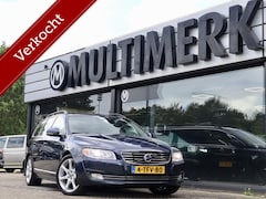 Volvo V70 - D2 Nordic+ Automaat, Leder, dakspoiler, trekhaak