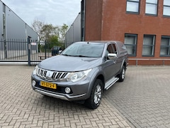 Mitsubishi L 200 - 2.4 DI-D Club Cab Intense