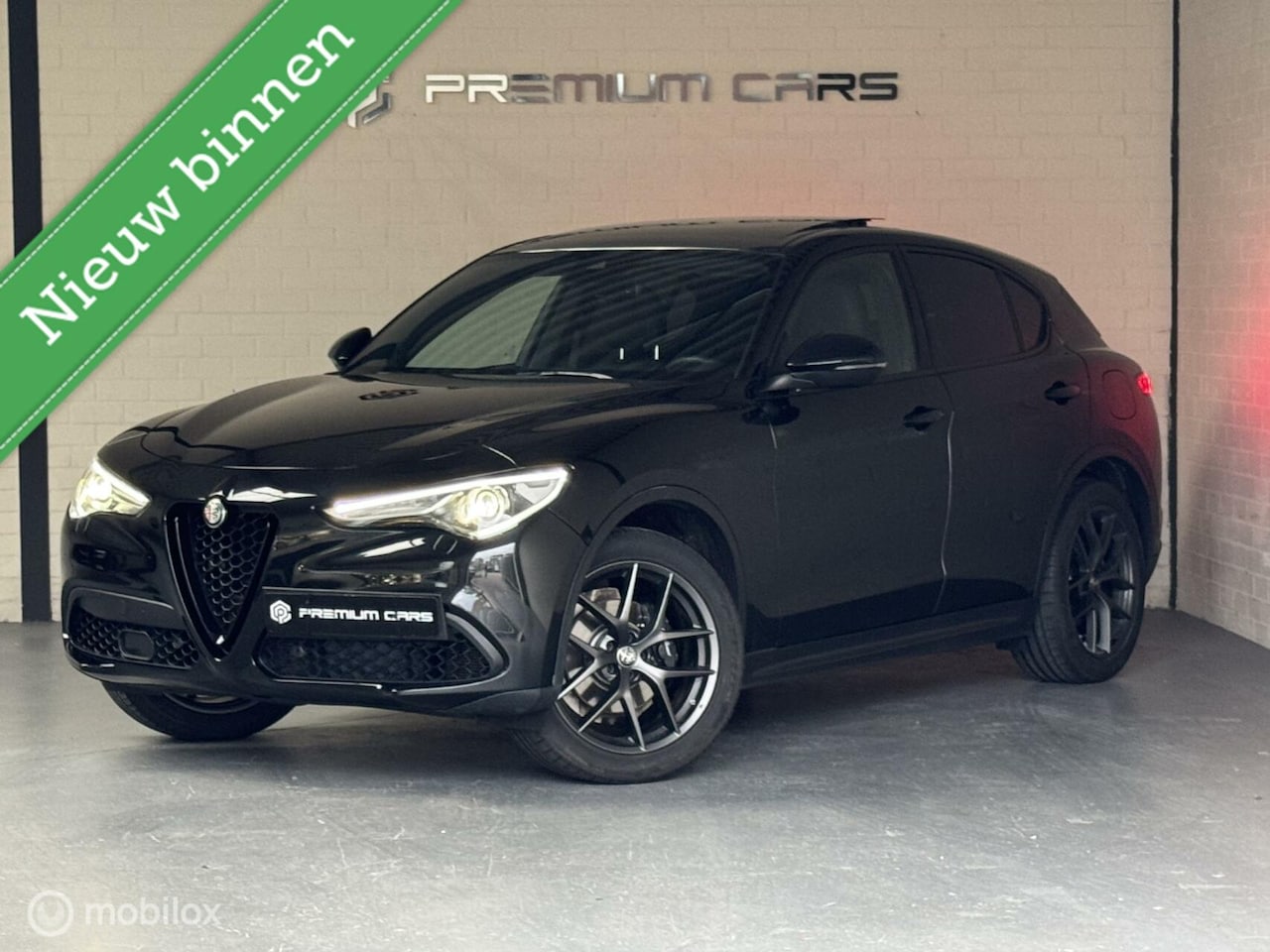 Alfa Romeo Stelvio - 2.0 T AWD Pano Keyless Acc H&K Trekhaak - AutoWereld.nl