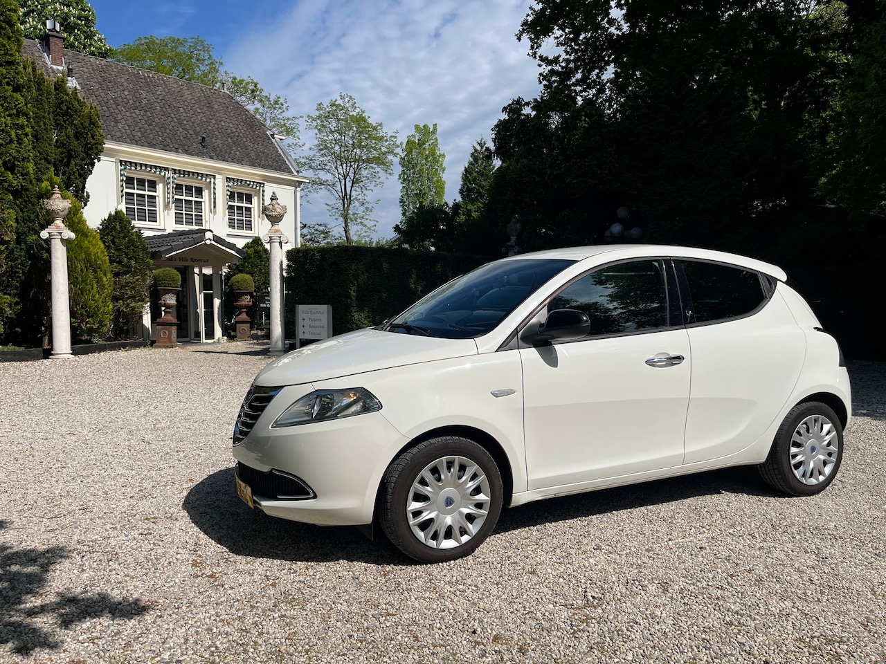 Lancia Y(psilon) - 0.9 TwinAir Gold |BT-Audio|APK 6-‘26|cruise| - AutoWereld.nl