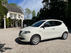 Lancia Y(psilon) - 0.9 TwinAir Gold |BT-Audio|APK 6-‘26|cruise|
