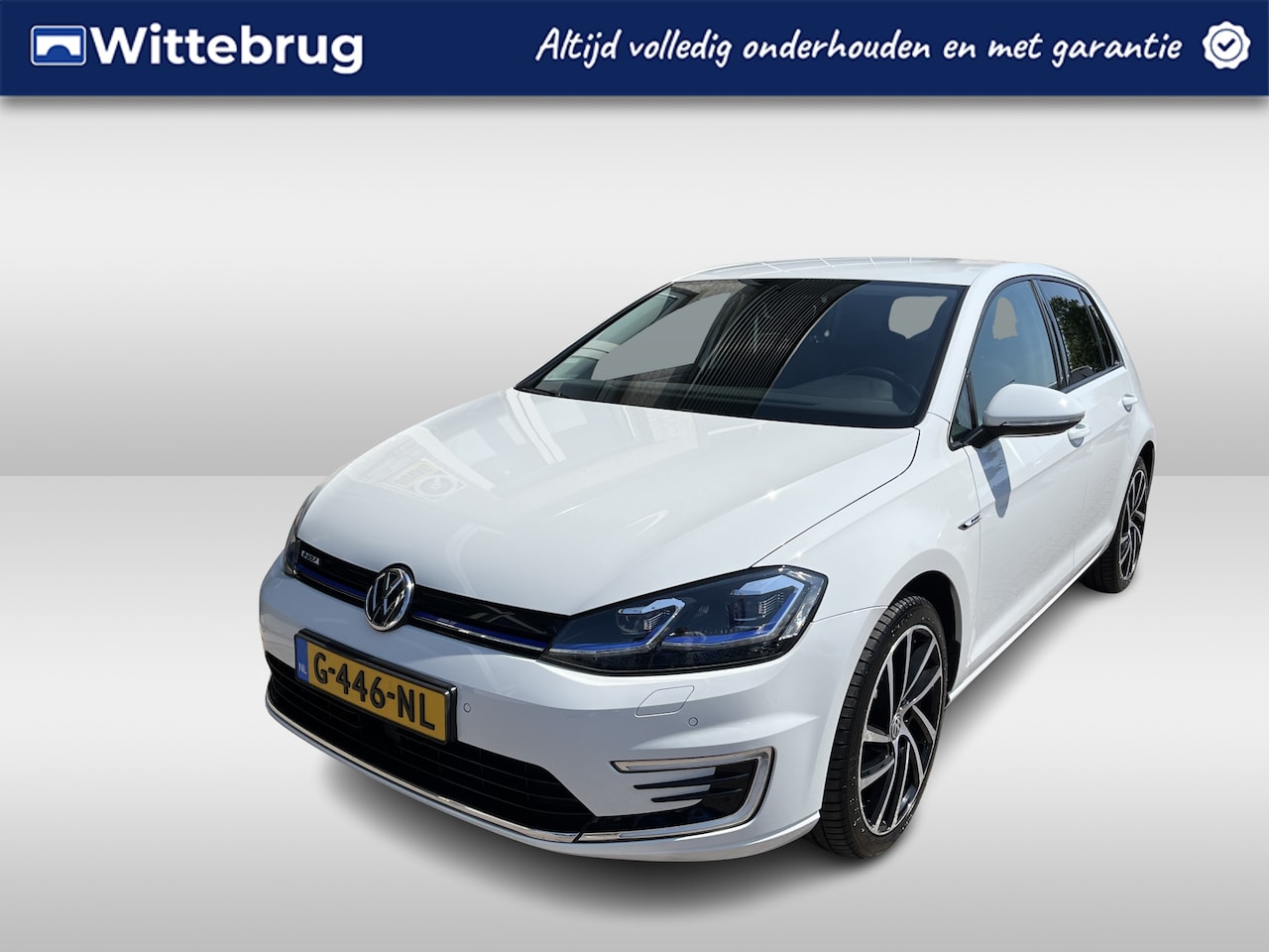 Volkswagen e-Golf - e-Golf / WARMTEPOMP/ CAMERA/ PARK. SENSOREN + CAMERA/ STOELVERWARM./ KEYLESS/ ADAPT. CRUIS - AutoWereld.nl