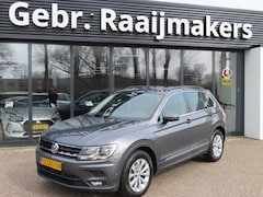 Volkswagen Tiguan - 1.5TSI Automaat Comfortline Business*Panoramadak*Leder*Trekhaak