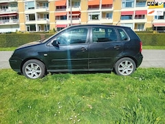Volkswagen Polo - 1.4-16V Athene
