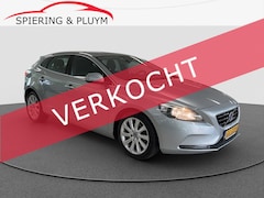 Volvo V40 - 1.6 T4 Momentum | 180pk | Trekhaak | PDC | Automaat | Navi