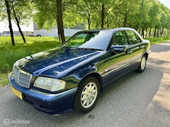 Mercedes-Benz C-klasse - 180 Sport *AIRCO*Dealer Onderhouden*NAP