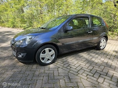 Ford Fiesta - 1.3-8V Style nieuwe apk
