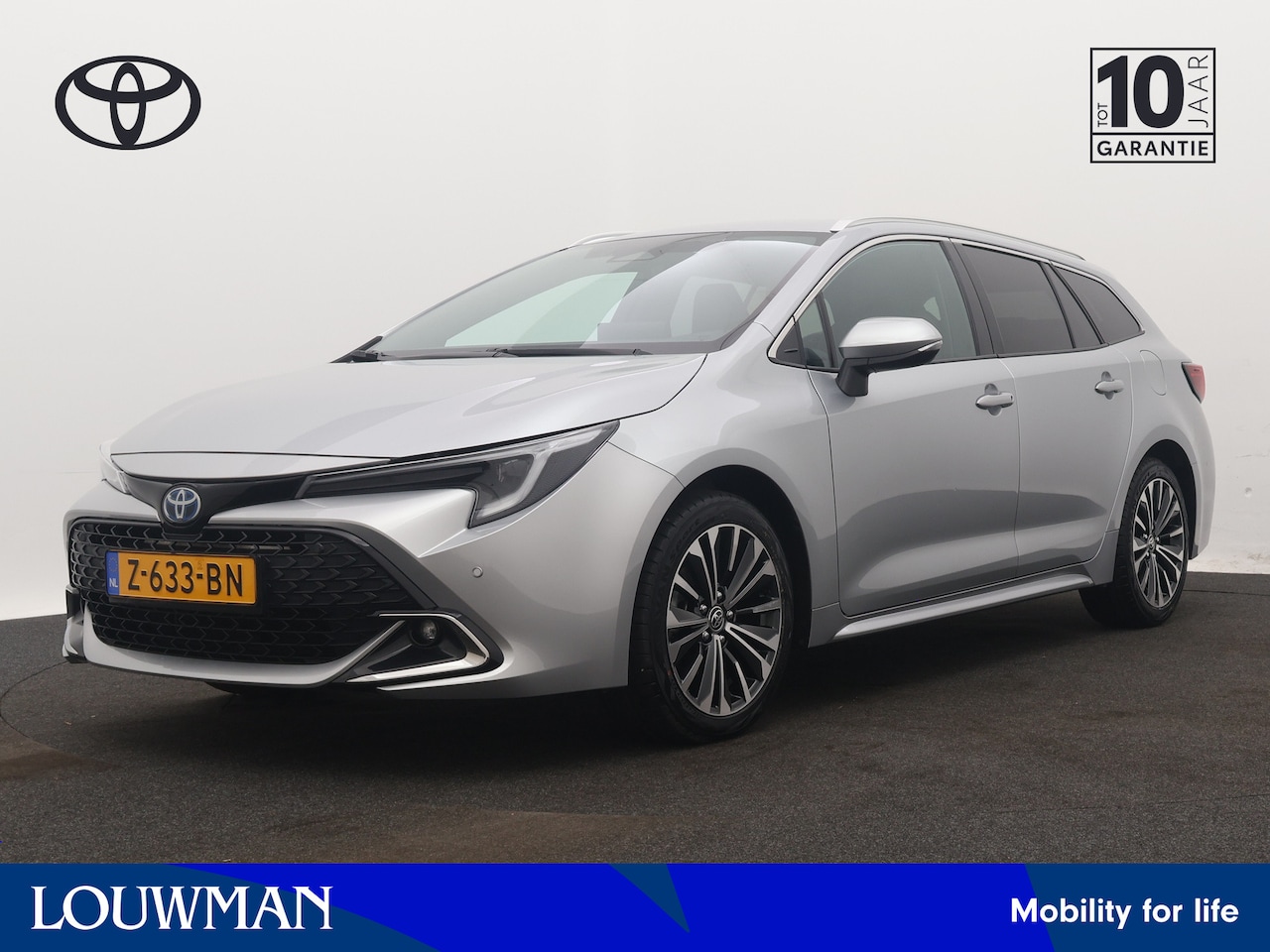 Toyota Corolla Touring Sports - Hybrid 140 Dynamic | Half leder | PDC | Navigatie | Elektrische achterklep | - AutoWereld.nl