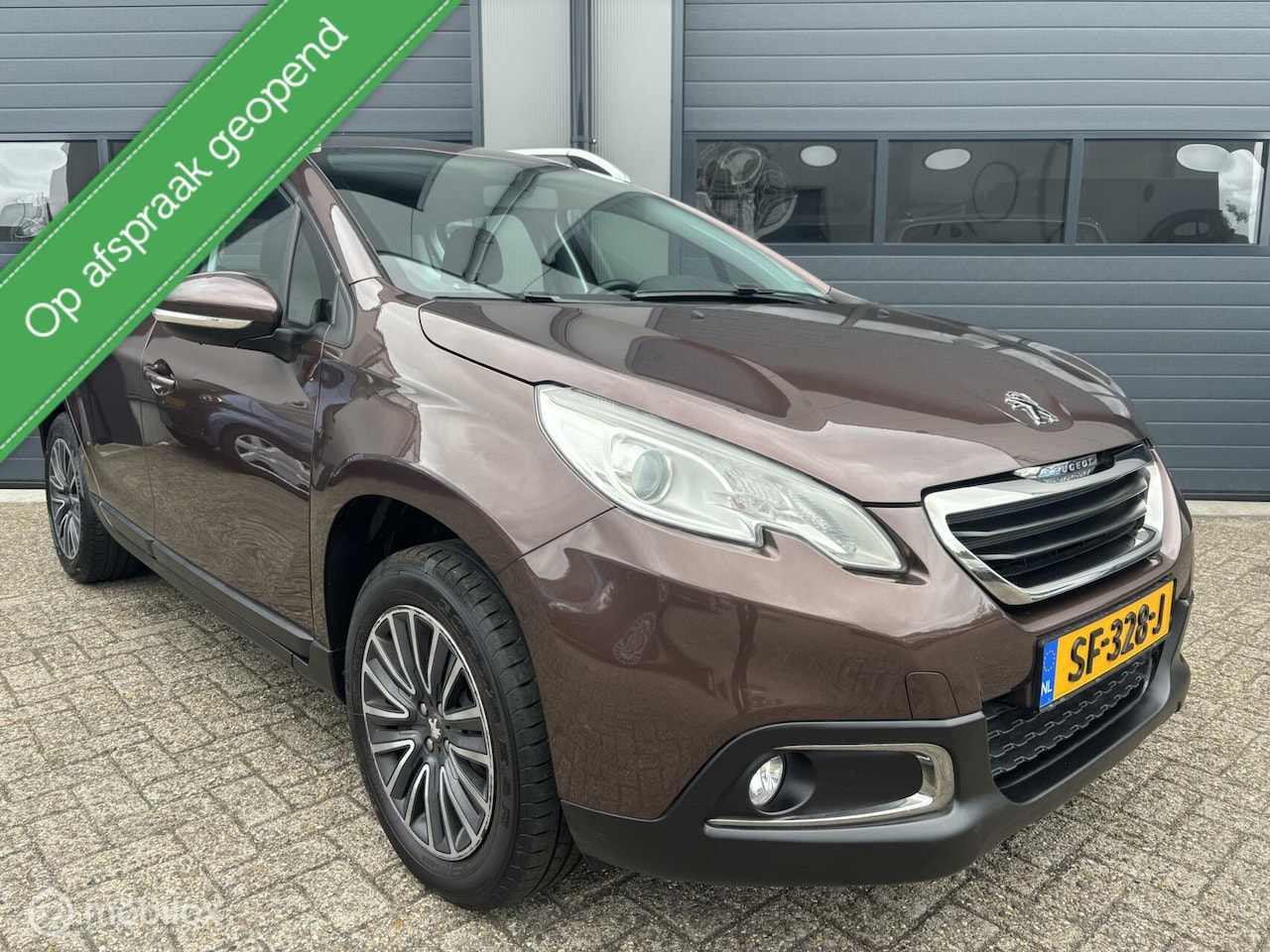 Peugeot 2008 - 1.6 e-HDi Blue Lease Executive 1Ste Eigenaar - AutoWereld.nl