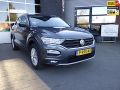 Volkswagen T-Roc - 1.0 85KW TSI Style. app connect, Acc, Ecc, afneembare trekhaak
