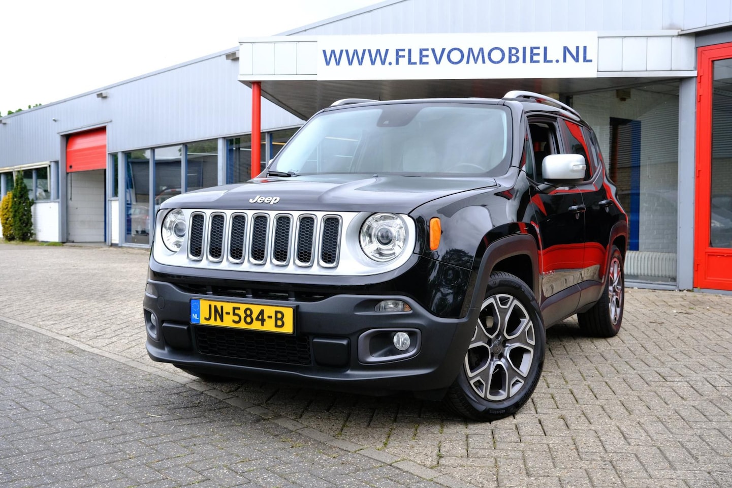 Jeep Renegade - 1.4 140pk MultiAir Limited Navi|Leder|LMV|Clima - AutoWereld.nl