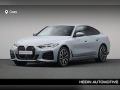 BMW i4 - eDrive40 84 kWh | M Sportpakket | Extra getint glas in achterportierruiten en achterruit |