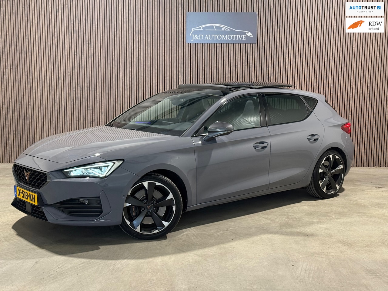 CUPRA Leon - 2022 DSG PANO LED CAMERA NAVI CRUISE CAR-PLAY - AutoWereld.nl