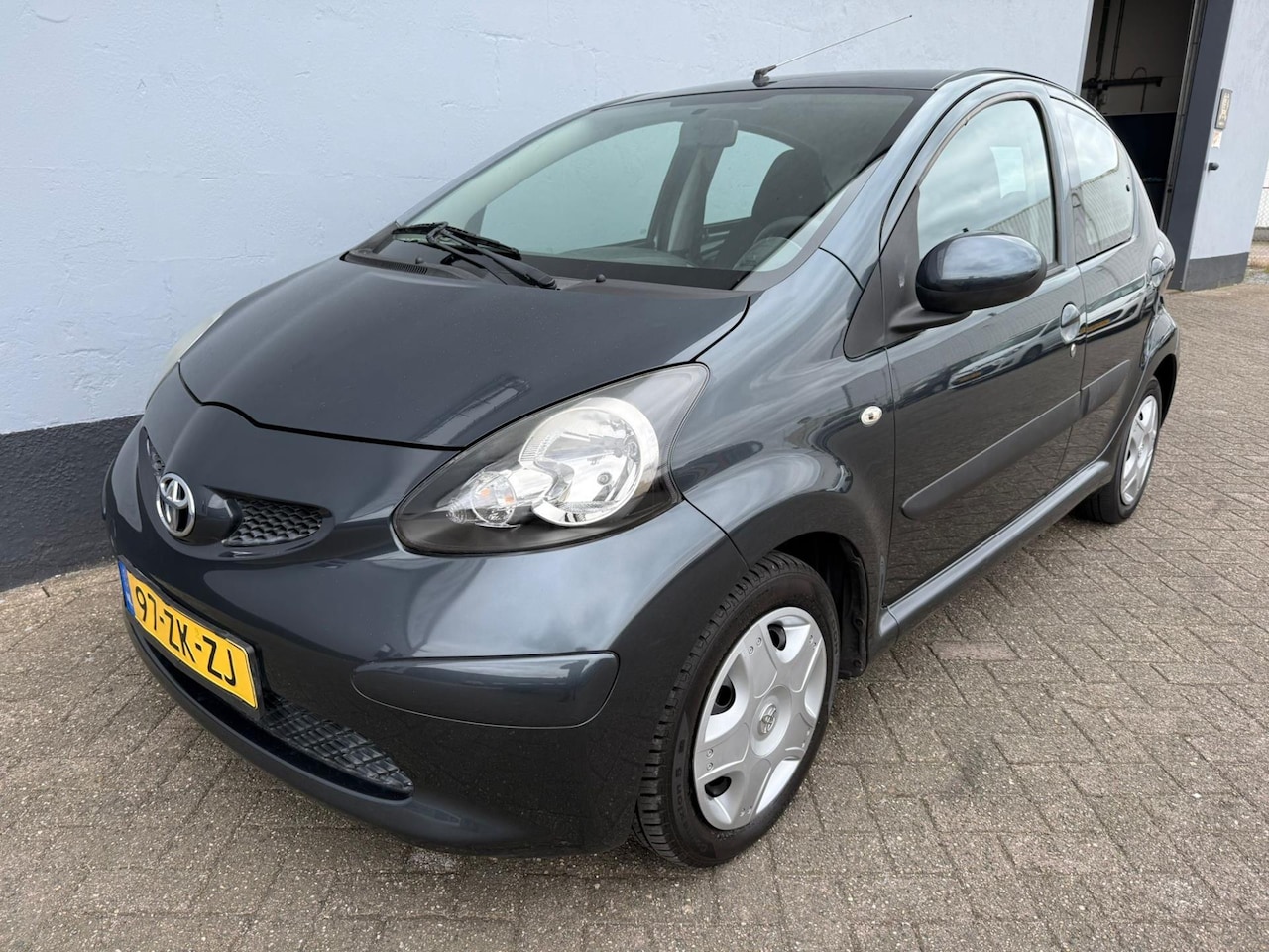 Toyota Aygo - 1.0-12V + 5-Deurs - AutoWereld.nl