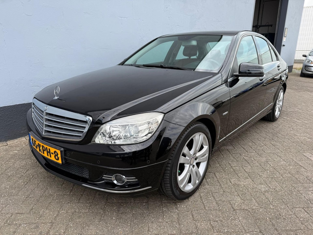 Mercedes-Benz C-klasse - 180 K BlueEFFICIENCY Business Edition Avantgarde - AutoWereld.nl
