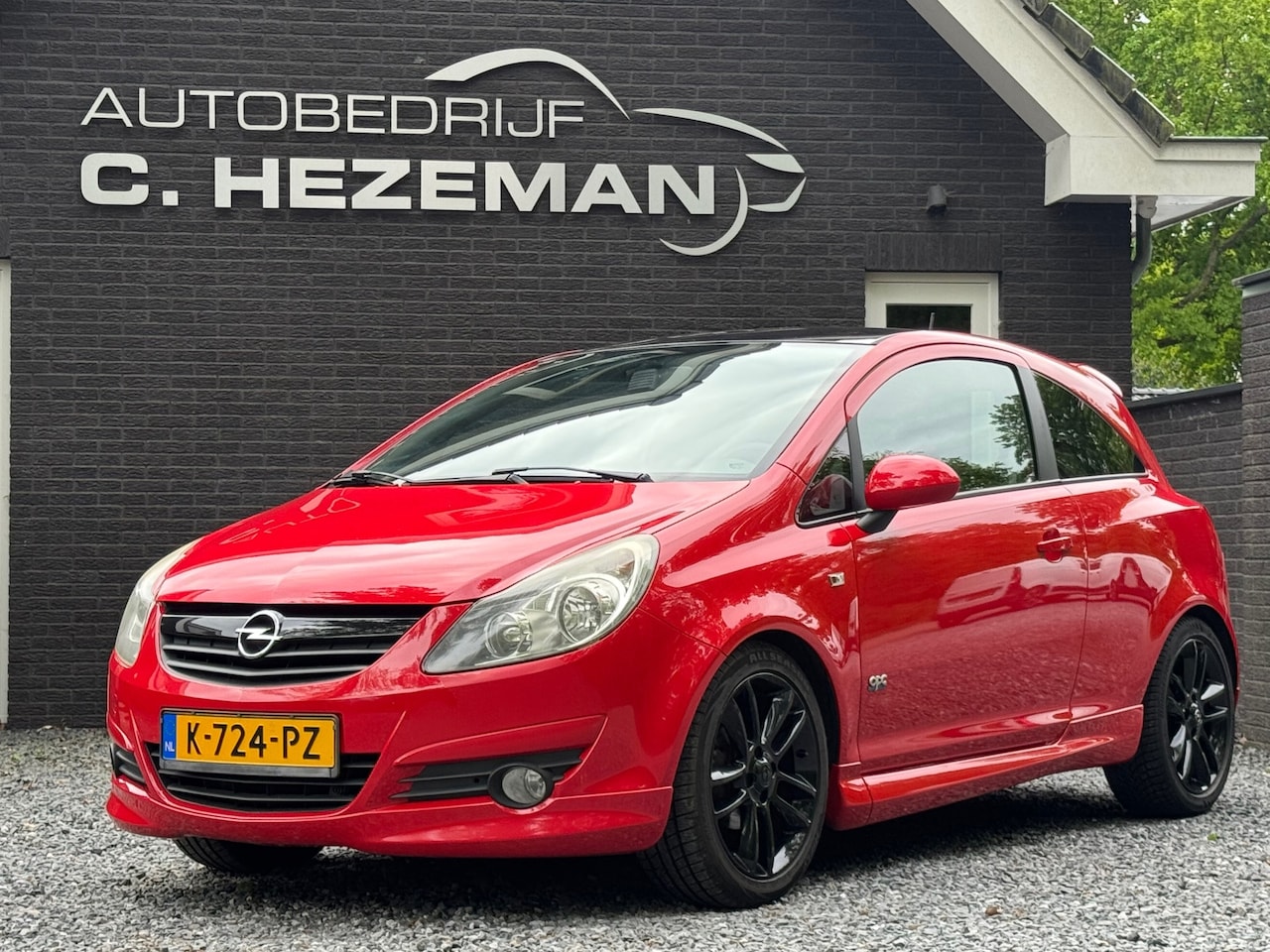 Opel Corsa - 1.4-16V OPC LINE SPORT Cruise Control Navigatie ZWARTE ACCENTEN - AutoWereld.nl