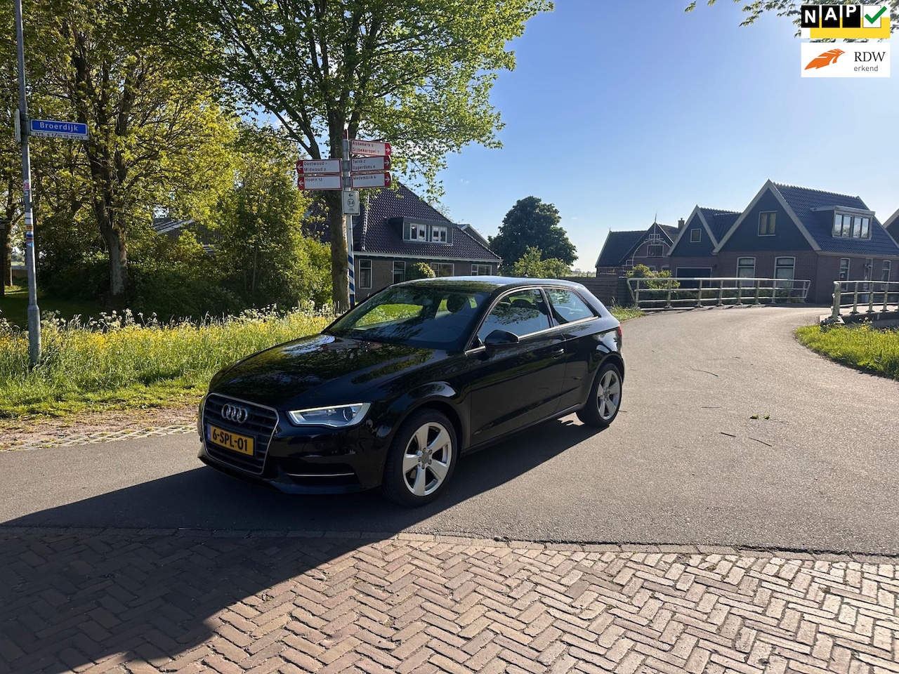 Audi A3 - 1.6 TDI Attraction Pro Line plus Clima.Navi.Automaat - AutoWereld.nl