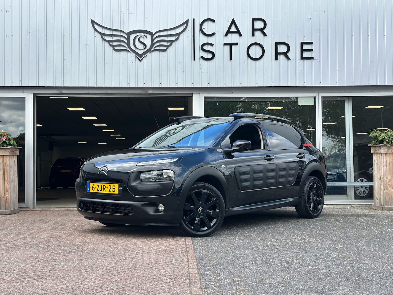 Citroën C4 Cactus - 1.2 e-VTi Shine |NAV|PANO|DAB+|CRUISE|CLIMA|PDC - AutoWereld.nl