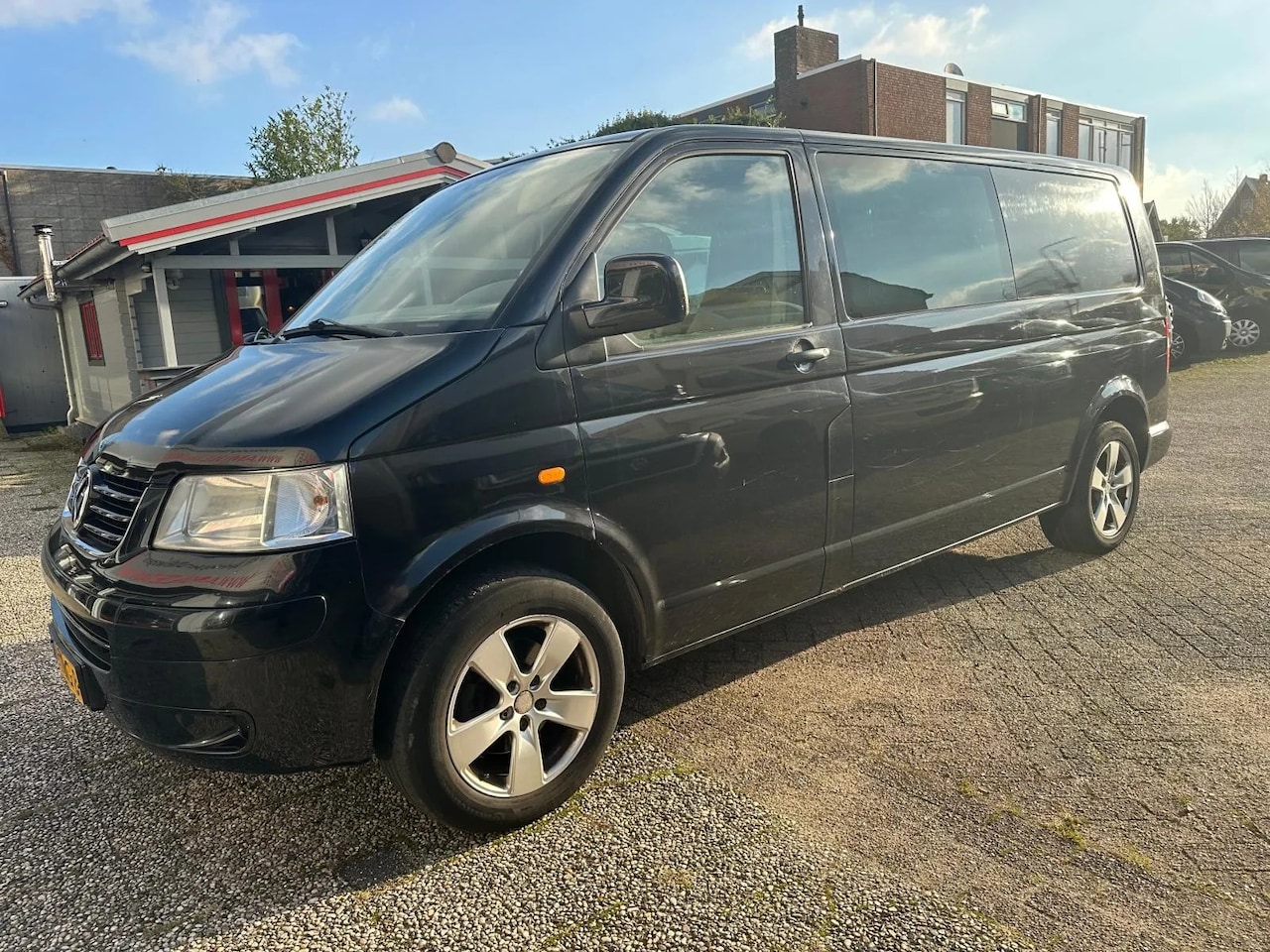 Volkswagen Transporter - T5,LANG,DUB.CAB.AIRCO,2.5TDI,96kw/130pk - AutoWereld.nl