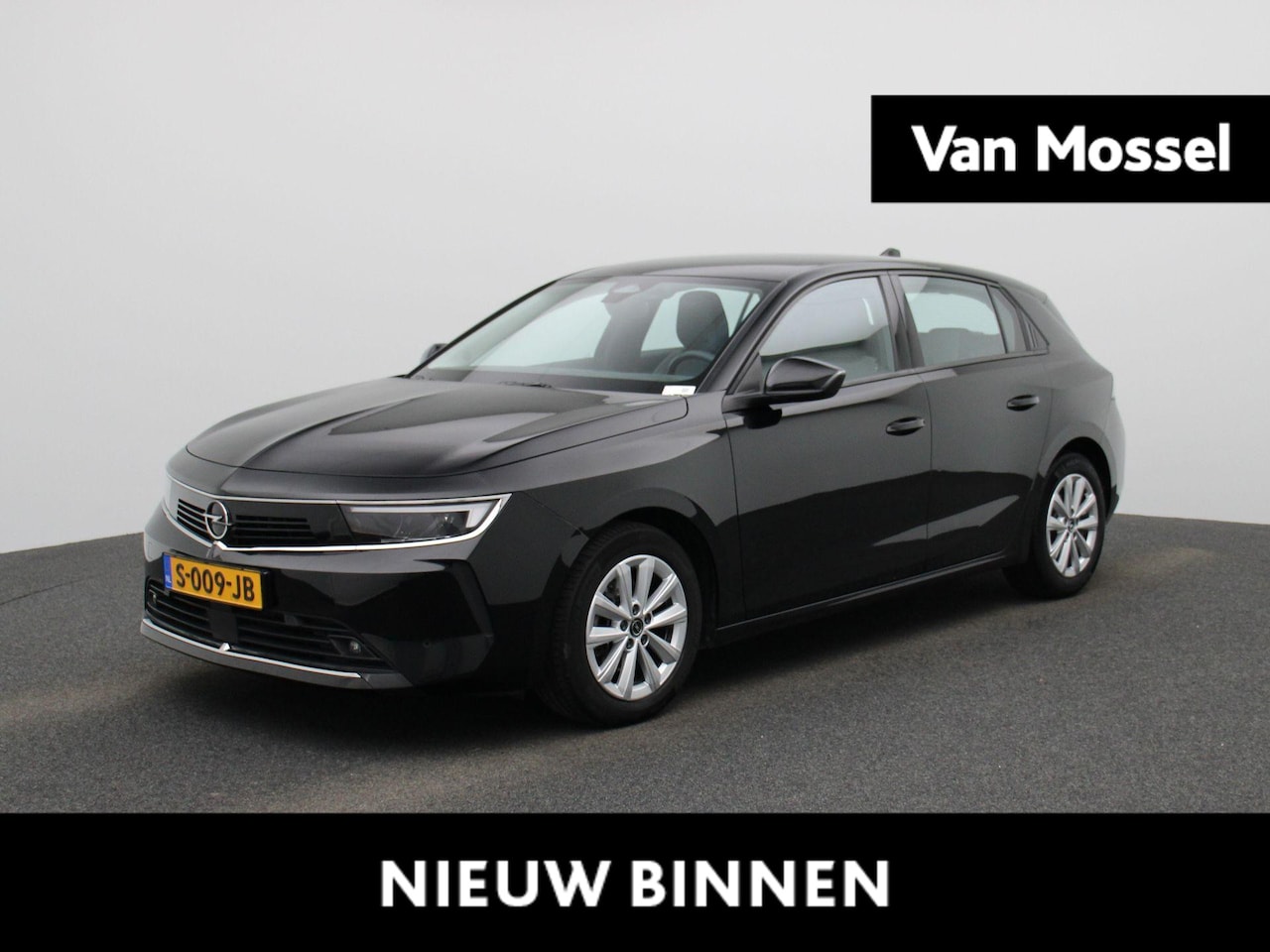 Opel Astra - 1.2 Level 2 | APPLE CARPLAY | CRUISE CONTROL | PARKEERSENSOREN VOOR EN ACHTER | LED | DAB - AutoWereld.nl