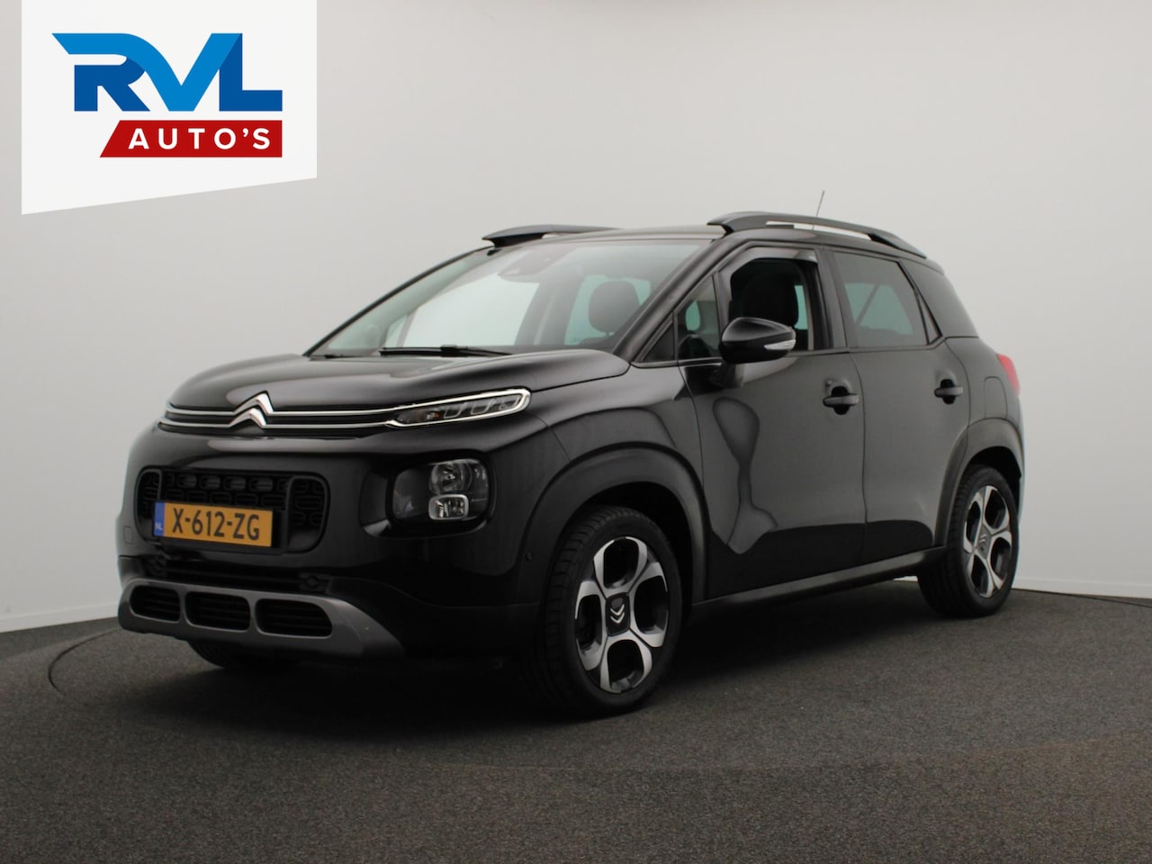 Citroën C3 Aircross - 1.2 PureTech S&S Shine Apple/Carplay Pano/dak Leder - AutoWereld.nl