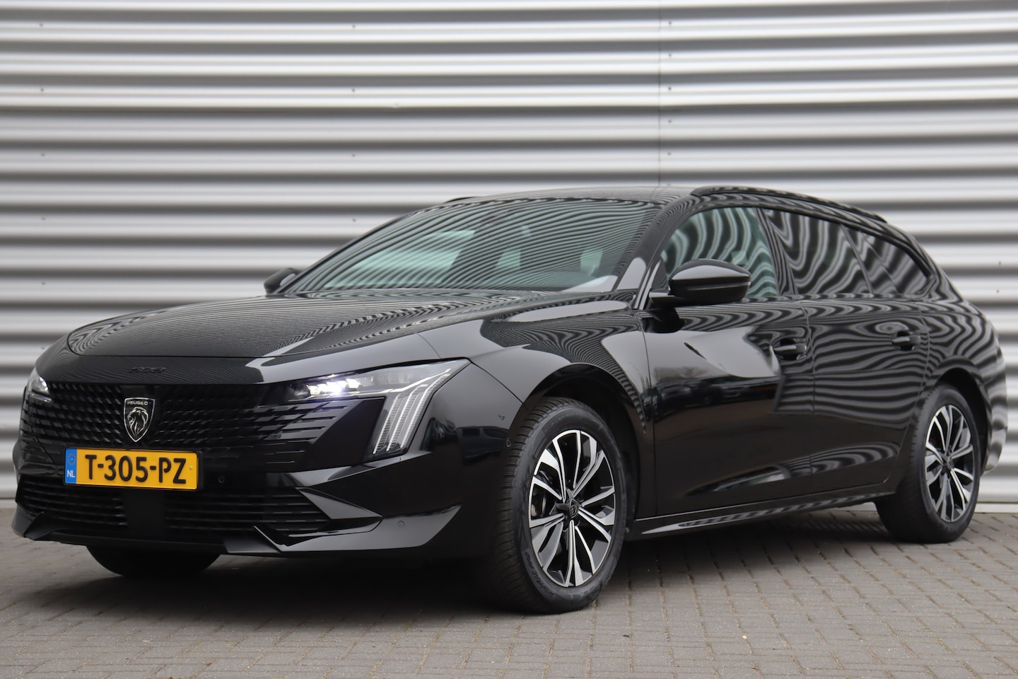 Peugeot 508 SW - 1.2 PURETECH 130PK ALLURE AUTOMAAT / NAVI / LEDER / CLIMA / FULL-LED / PDC / °360 CAMERA / - AutoWereld.nl