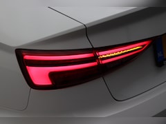 Audi A3 Limousine - 35 TFSI CoD Sport S Line Edition Automaat LED, Navigatie, Climate, Cruise, PDC, 18"