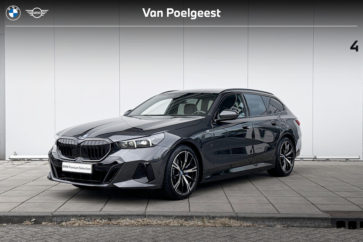 BMW 5-serie Touring - 530e M-Sport / Driving Assistant Professional / Innovation Pack / Travel Pack / Head Up Di - AutoWereld.nl
