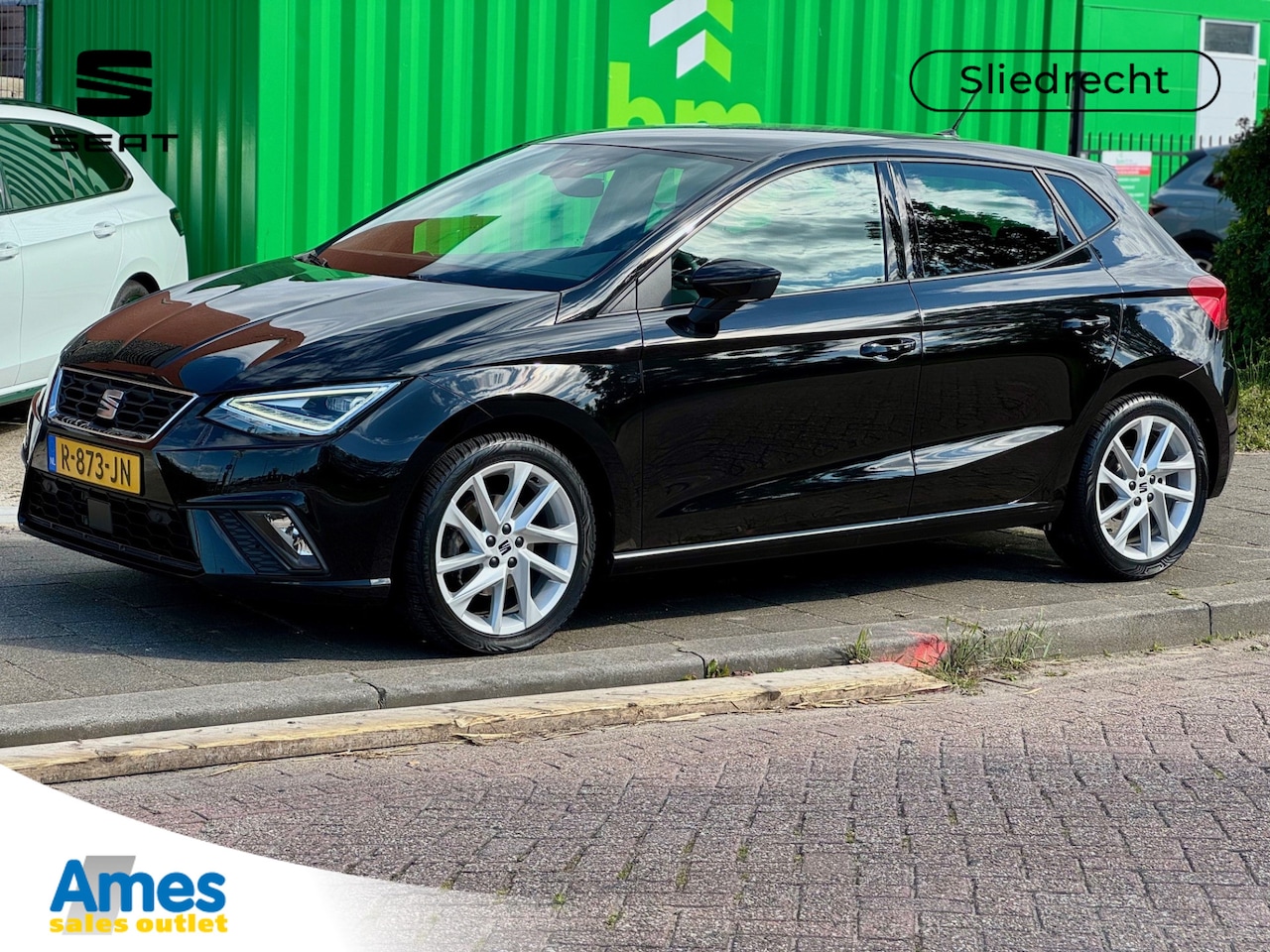 Seat Ibiza - 1.5 TSI 150pk DSG FR Sport | Full-LED | Parkeersensoren V+A | Apple Carplay/Android Auto - AutoWereld.nl