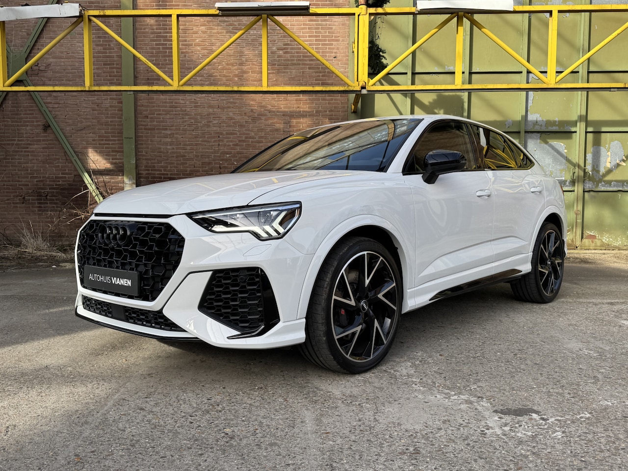 Audi RSQ3 Sportback - TFSI RS - AutoWereld.nl