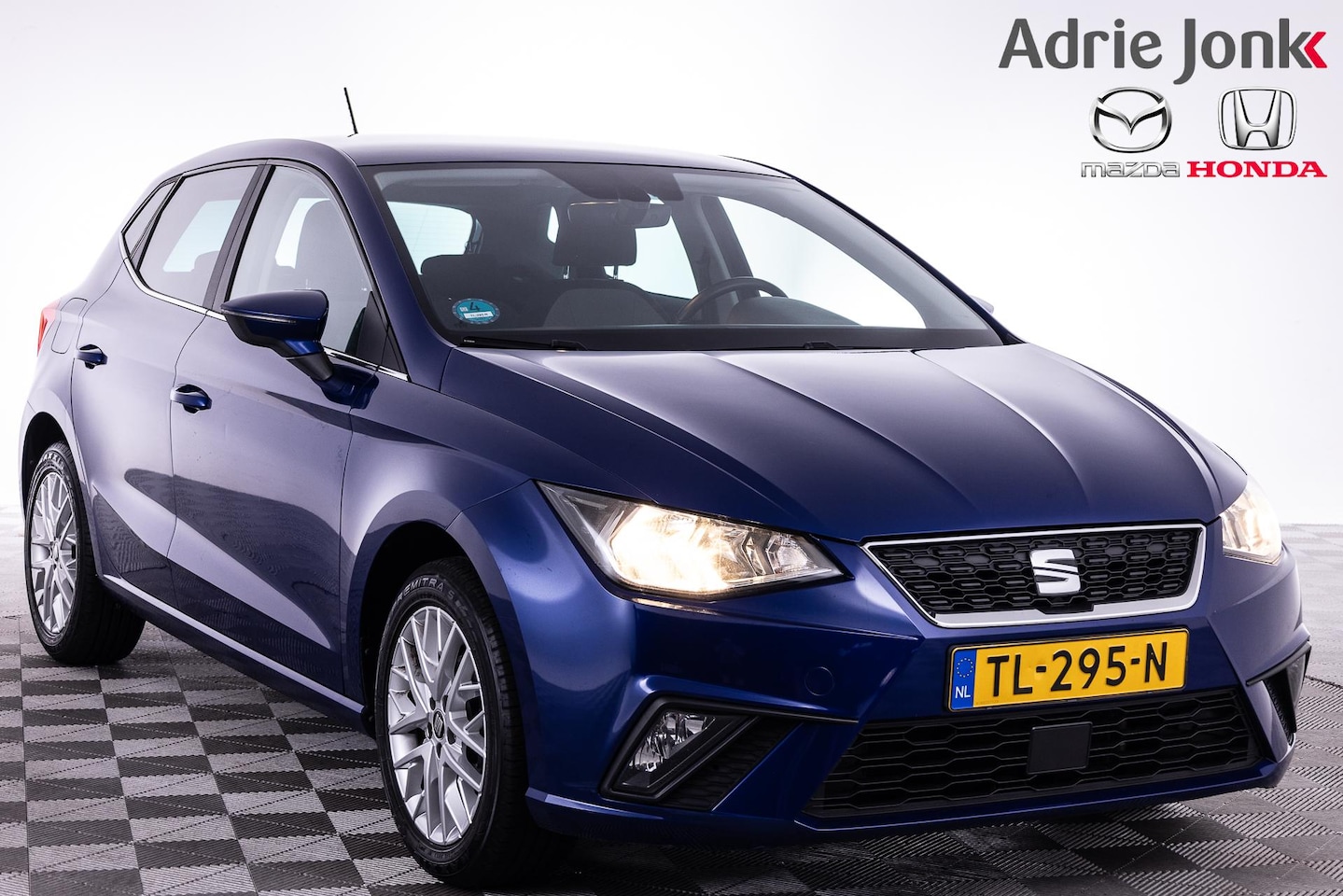 Seat Ibiza - 1.0 TSI Style | APPLE CARPLAY | WINTERPACK | PROFESSIONAL PACK | ACHTERUITRIJCAMERA | NAVI - AutoWereld.nl
