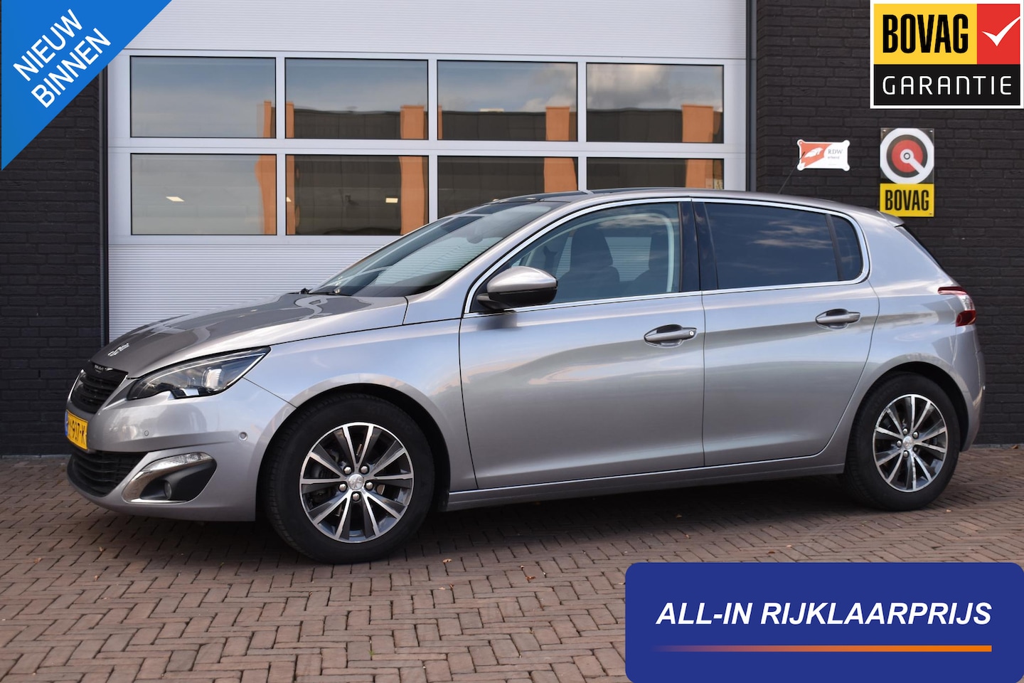 Peugeot 308 - 1.2 PureTech 130PK Aut. Blue Lease Premium | Pano | Navi | Incl garatie - AutoWereld.nl