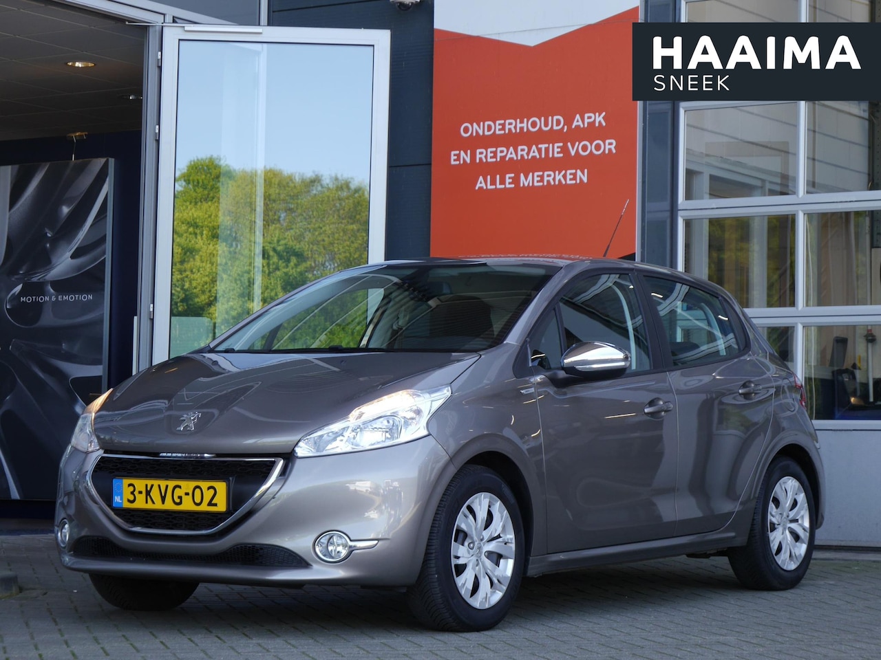 Peugeot 208 - 1.2 VTi Urban Soul | Trekhaak | Navigatie | Regensensor | Climate control | Cruise control - AutoWereld.nl