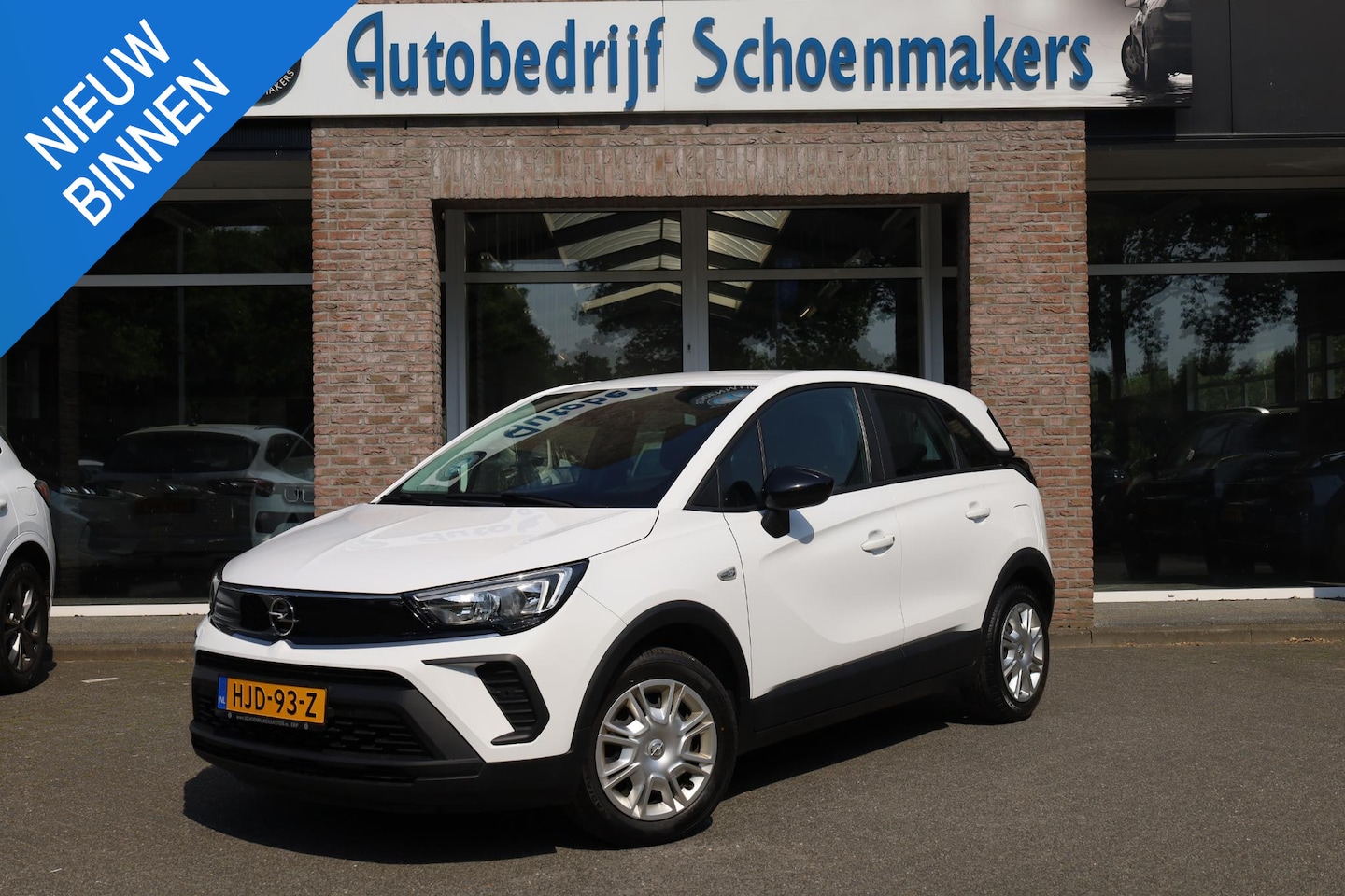 Opel Crossland - 1.2 Edition CARPLAY DAB STUUR+STOELVERWARMING 2xPDC AIRCO ENZ! - AutoWereld.nl
