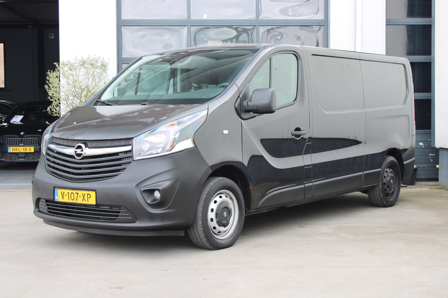Opel Vivaro - 1.6 CDTI L2H1 Sport EcoFlex |Navi|Camera|Trekhaak| - AutoWereld.nl