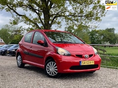 Toyota Aygo - 1.0-12V + | 5-Deurs + Airco nu € 2.975,
