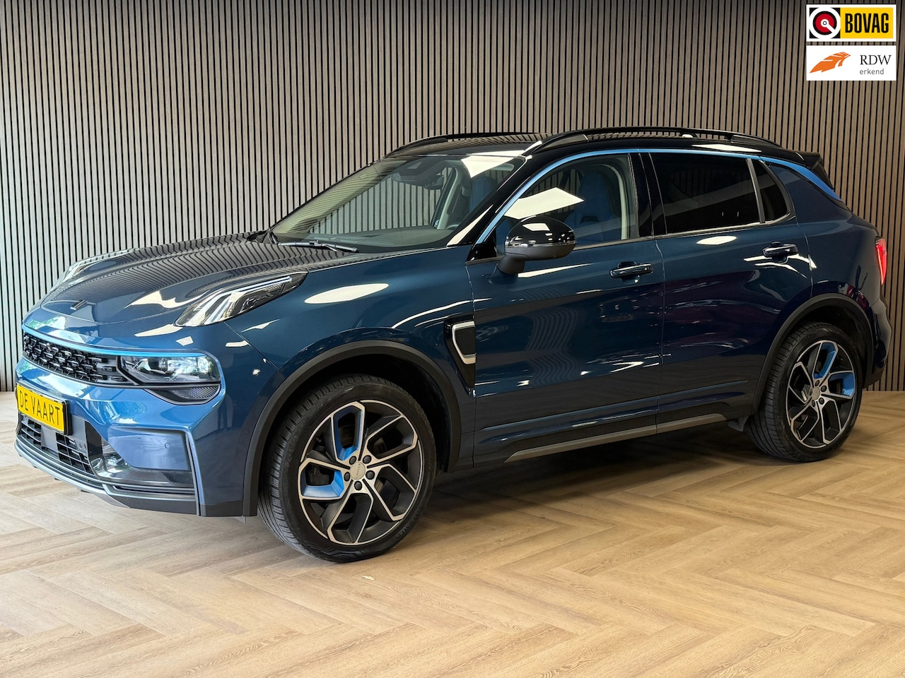 Lynk & Co 01 - 1.5 AUT. PLUG-IN HYBRIDE PANORAMADAK AIRCO CAMERA CRUISE PDC STOELVERWARMING APPLE CARPLAY - AutoWereld.nl