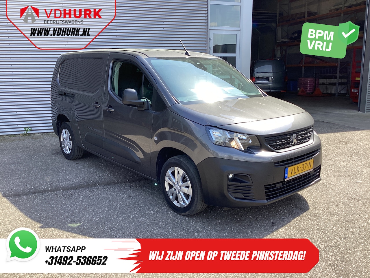 Peugeot Partner - 1.5 HDI 130 pk Aut. L2 BPM VRIJ! 3 Pers./ Navi/ Keyless/ Carplay/ Camera/ PDC/ LMV/ Cruise - AutoWereld.nl