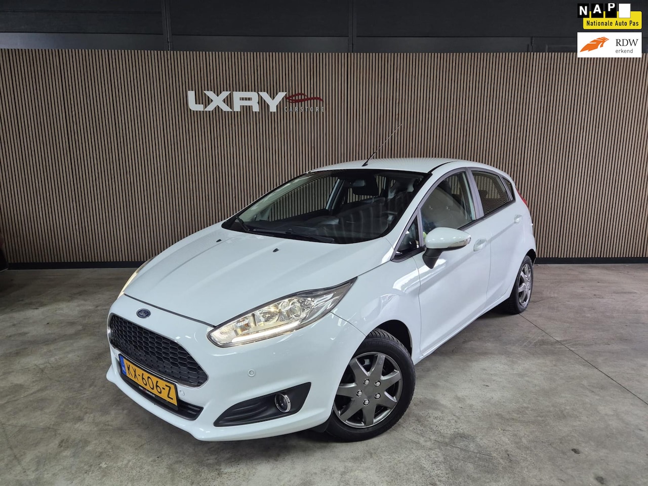 Ford Fiesta - 1.5 TDCi Style Ultimate Lease Edition | Navi | Cruise | PDC | - AutoWereld.nl