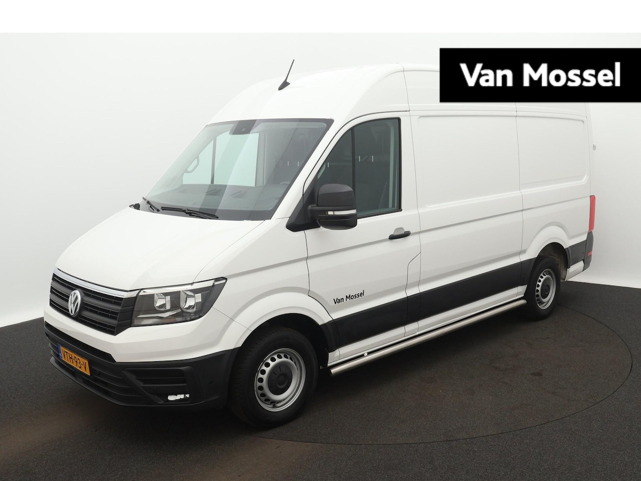 Volkswagen Crafter - 35 2.0 TDI L3H3 Highline | Automaat | Airco | Trekhaak | Multifunctioneel stuur | Cruise c - AutoWereld.nl