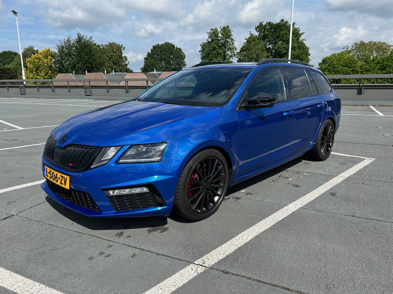 Skoda Octavia Combi - 2.0 TSI RS 245 Business Pano | Virtual Cockpit | Canton | ACC | CarPlay | Camera | Afn. trekhaak - AutoWereld.nl