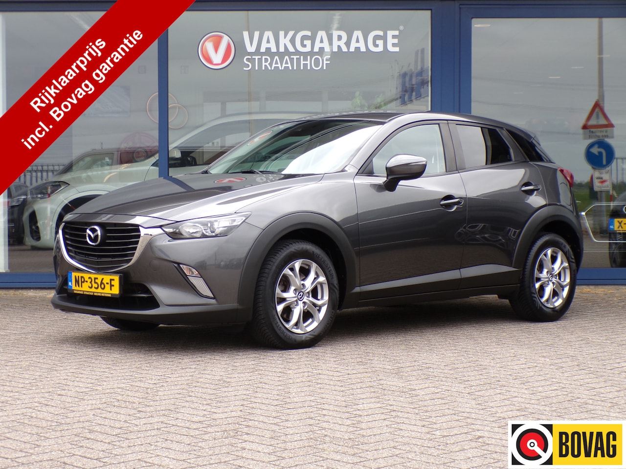 Mazda CX-3 - 2.0 SkyActiv-G 120 Dynamic, Stoelverwarming / Navigatie / Climate Control /Sensoren / 16'' - AutoWereld.nl
