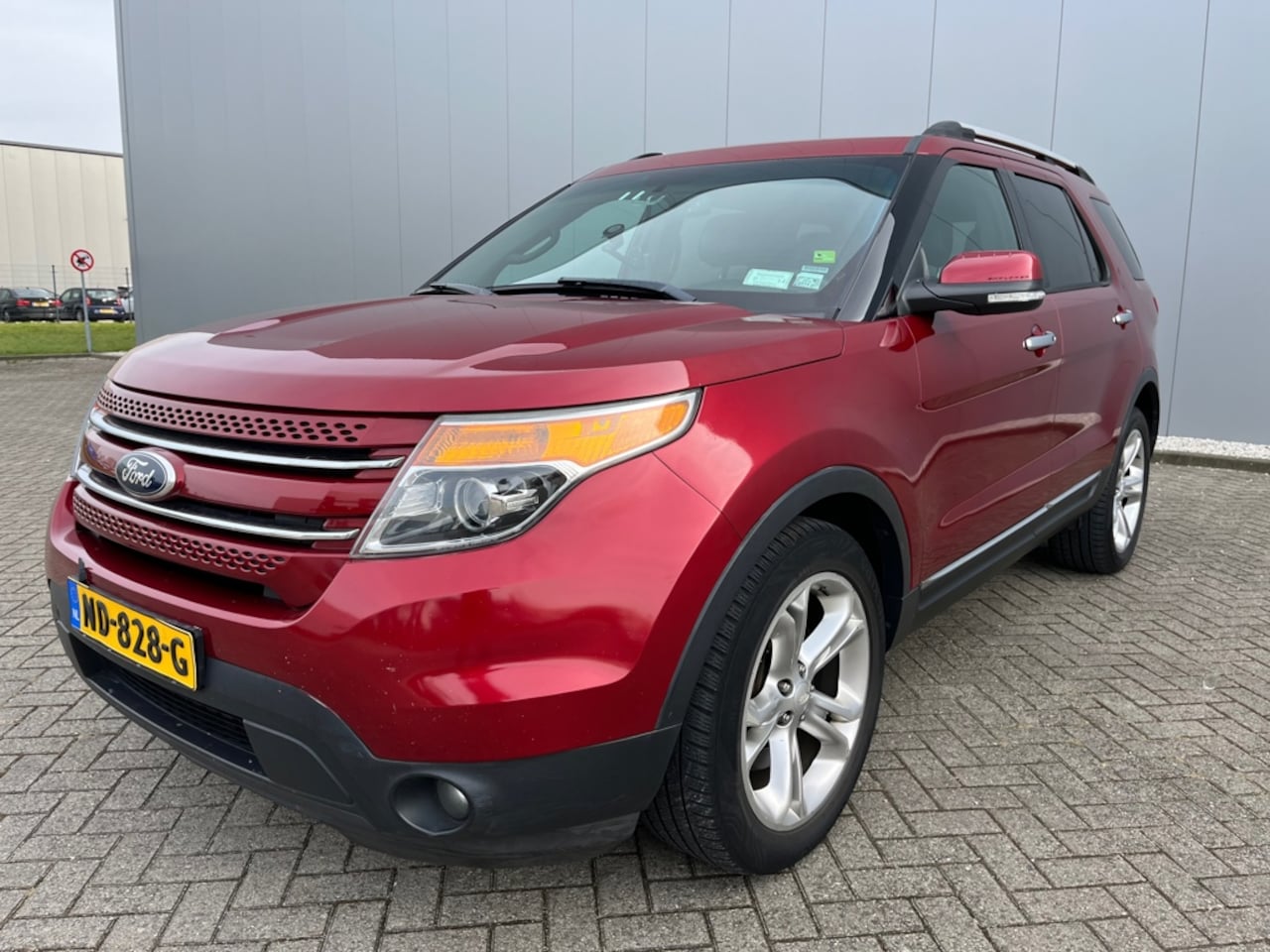 Ford Explorer - 7-persoons Incl nieuwe APK - AutoWereld.nl