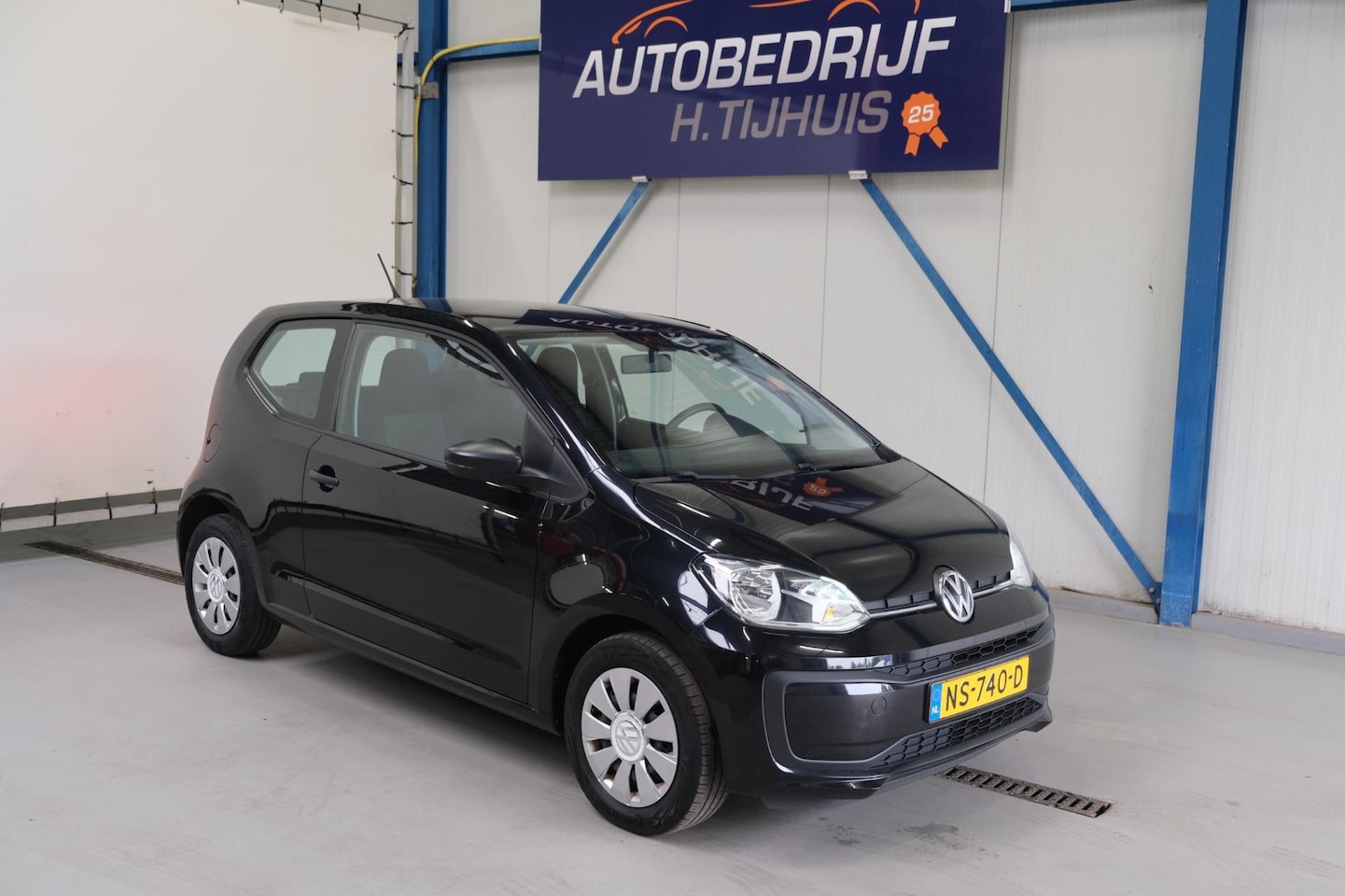 Volkswagen Up! - 1.0 BMT - N.A.P. Airco. - AutoWereld.nl